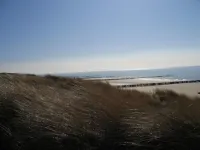 6 pers. Apartment, 3 sep. Sleeping room, 300 m v. Beach, constantly modernized and clean