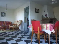 House in Balearic resort at 900 m. from the beach and shops