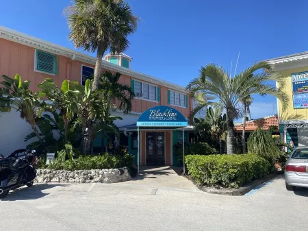 Stress Free.  Gorgeous View. Private pool. Отели в г. Грант-Валкария