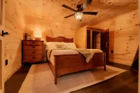 Tranquil retreat nestled in the breathtaking landscape of Hocking Hills.