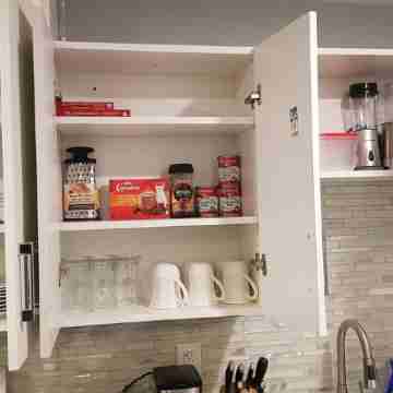 Pleasant 1 Bedroom Private Suite in the Meadows Dining/Meeting Rooms