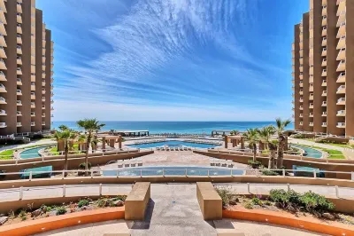 Luxury Ocean front condo Phase II Beautifully Decorated Hotel di 