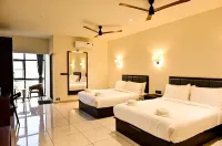 Hotel S S International Coorg Отели в г. Канданаколли
