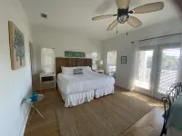 SeaStar - Gulf View from Roof Deck, Private Beach Access, Huge Pool/Hot Tub