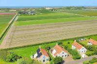 Oogduyne 133, luxe villa for 10 people, pets allowed Julianadorp 호텔