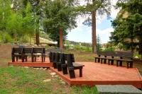 Amazing Ski-in Ski-Out Condo, Pet Friendly - Very Spacious - cm236
