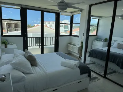 Beach Apartment /Private beach entrance/Pool