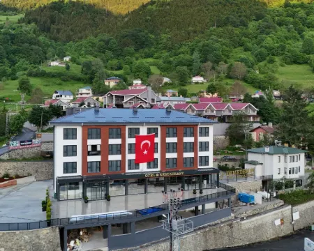 DEMEDERON HOTEL 馬奇卡酒店