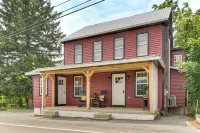 Historic Home w/ Mountain Views in Dry Run Hotels in Fannett Township