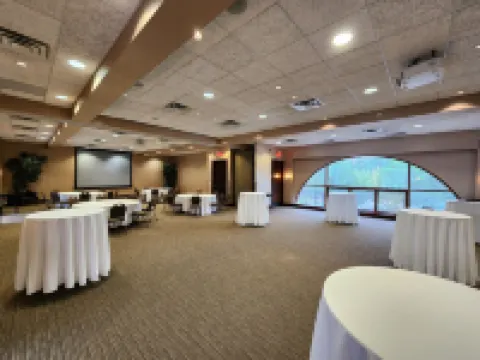 Village Suites Bay Harbor Hotels in Petoskey