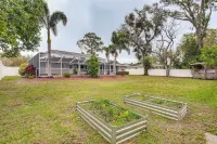6 Mi to Legoland: Retreat w/ Pool & Fenced Yard - Uima-altaat