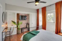 1 Mi to Dtwn! Bright Long Beach Apartment