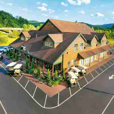 Lake George Escape - Campground Hotel Exterior