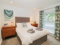 Samphire Lodge Hotels in Brixham Civil Parish