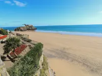 53 The Clicketts Hotels in Penally