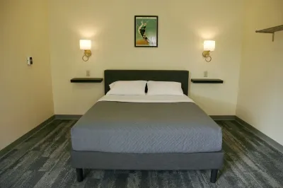 The Marquette Hotel Hotel di Monona