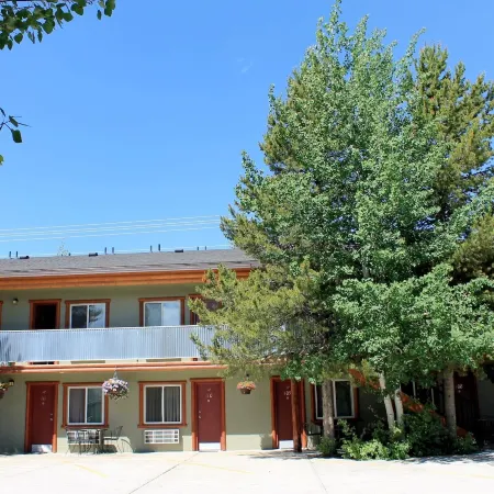 Moose Creek Inn