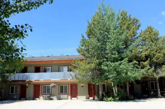 Moose Creek Inn