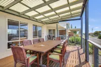 Green Reef Beach House - Aldinga Beach - C21 SouthCoast Holidays Hotels in Aldinga Beach