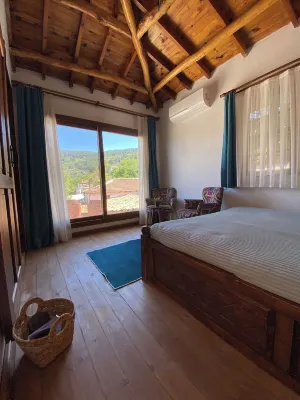Selanik Pansiyon Hotels near Sirince