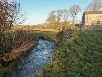 Columbine Barn Hotels in Castleton