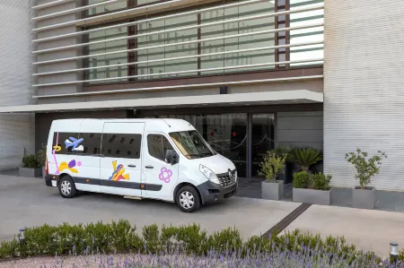 巴塞羅那機場怡思得飯店