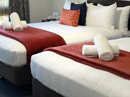 The Harvest Hotel Отели рядом с достопримечательностью «Wooing Tree Estate»