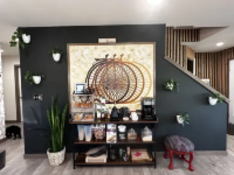 Central Tacoma Homestay with Breakfast Included -Private Room-
