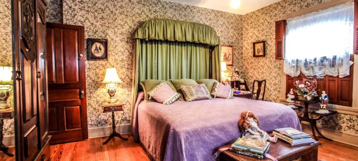 Hollerstown Hill Bed and Breakfast Hotels in Frederick