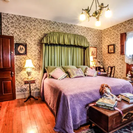 Hollerstown Hill Bed and Breakfast