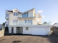 Bryniau Hotels in Trearddur