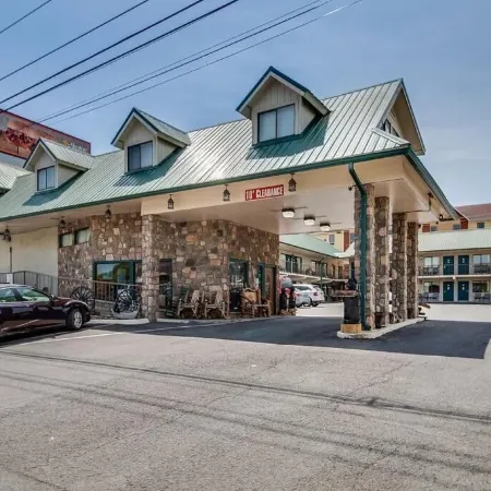 Mountain Breeze Motel