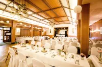 Landhotel Zur Eiche Hotels in Buxtehude