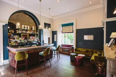 Saltmarshe Hall Отели в г. Уиттон