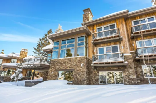 Luxury Five Bedroom Private Home with Stunning Park City Views 5 Home by Redawning