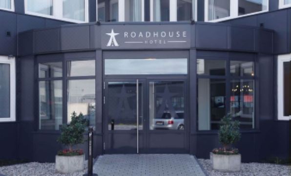 Road House Hotel