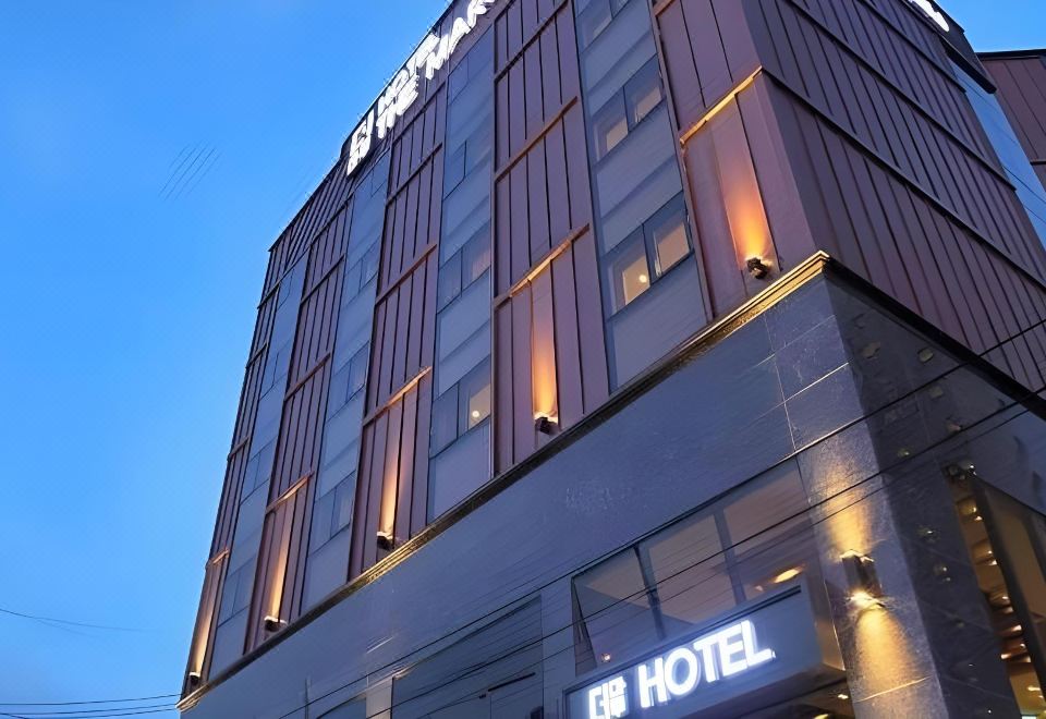 3. 호텔더마루..