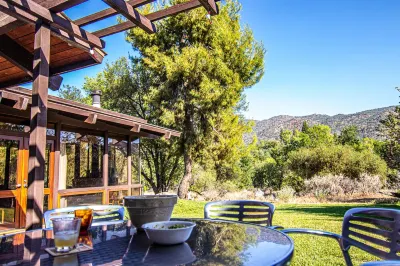 Kaweah River House ~ Private River Access Hotel in zona Lakes Trail in Sequoia National Park