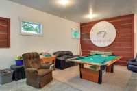 Lakefront Home W/Private Dock-15 Mi to Walker - parking