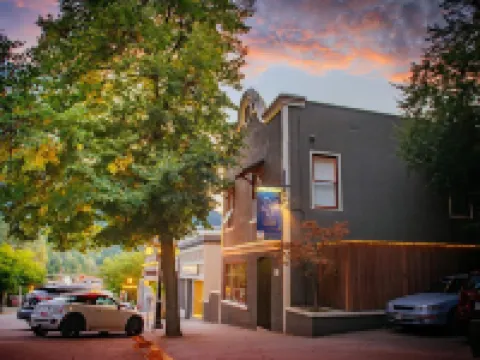 ダンシング ベア イン ホステル ネルソンのホテル