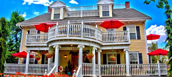 Big Yellow Inn Hotels in Cedar City