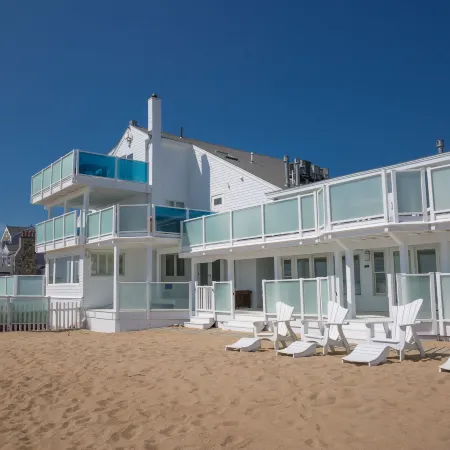 Blue - Inn on the Beach