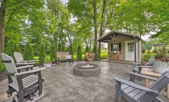 Shipshewana Guest House with Fire Pit!