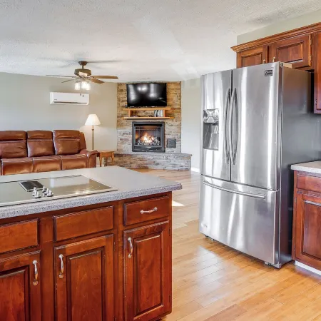 Peaceful Russell Springs Home w/ Fire Pit & Pond!