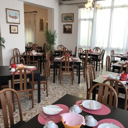 Hotel Marlisa Pier