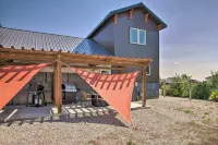 Pet-Friendly Choteau Townhouse with Gas Grill! - 3-Star