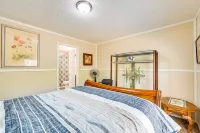 Peaceful Danbury Getaway - 3 Mi to Hanging Rock!