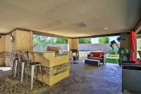 Red Mountain Mesa Oasis Pool, Bar and Game Room!