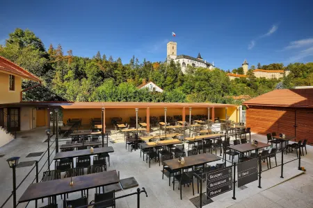 Pivovar Rožmberk Отели в г. Фримбурк