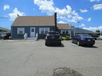 Mayflower Motel Milford - parking